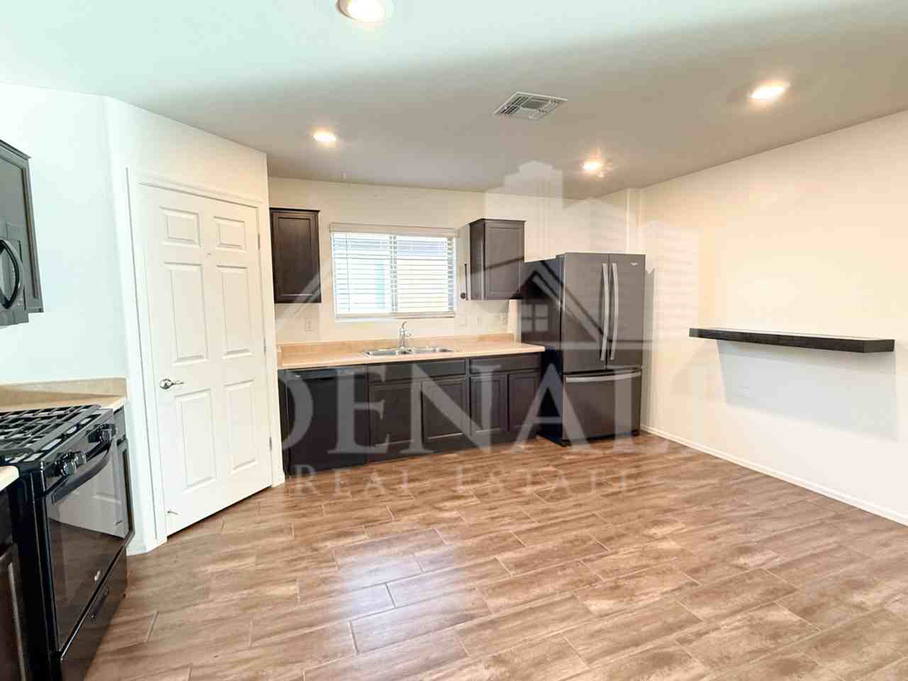12253 N Sutter Dr - Photo 5 of 19