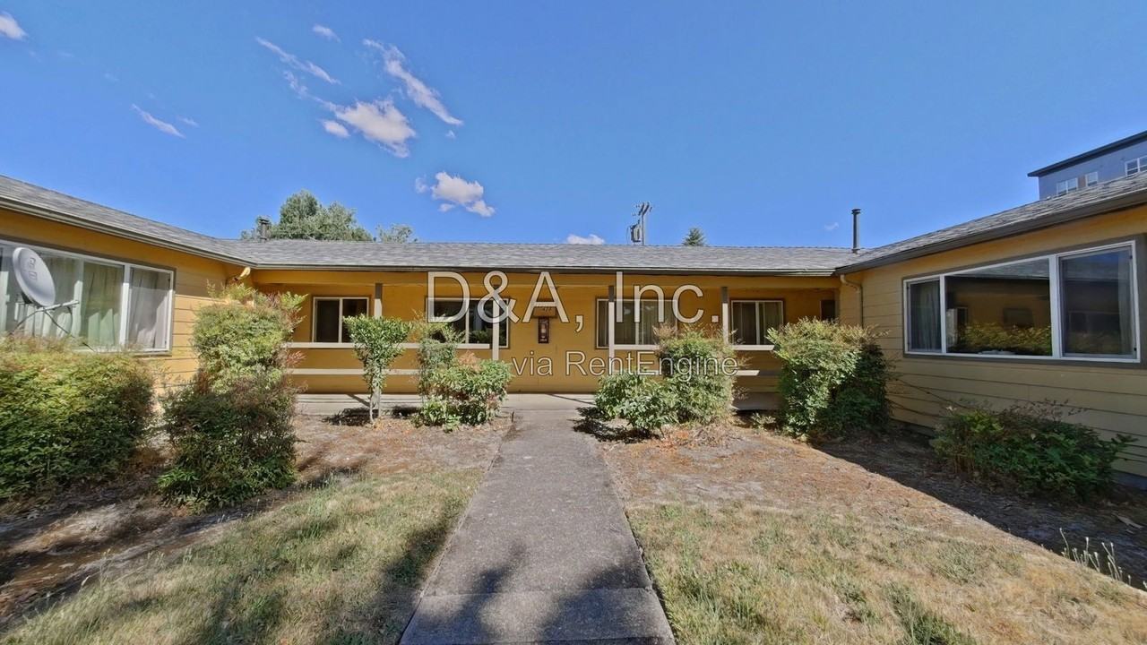 435 Sw 9th St