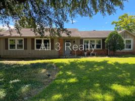 featured image of 3012 Lansdowne Dr