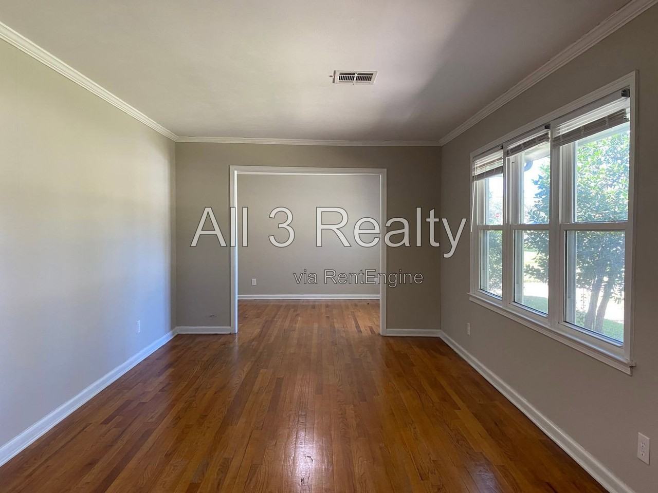 3012 Lansdowne Dr - Photo 7 of 32
