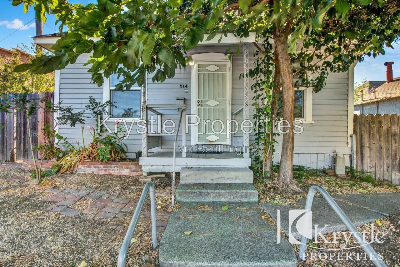314 Marin St - Photo 6 of 23