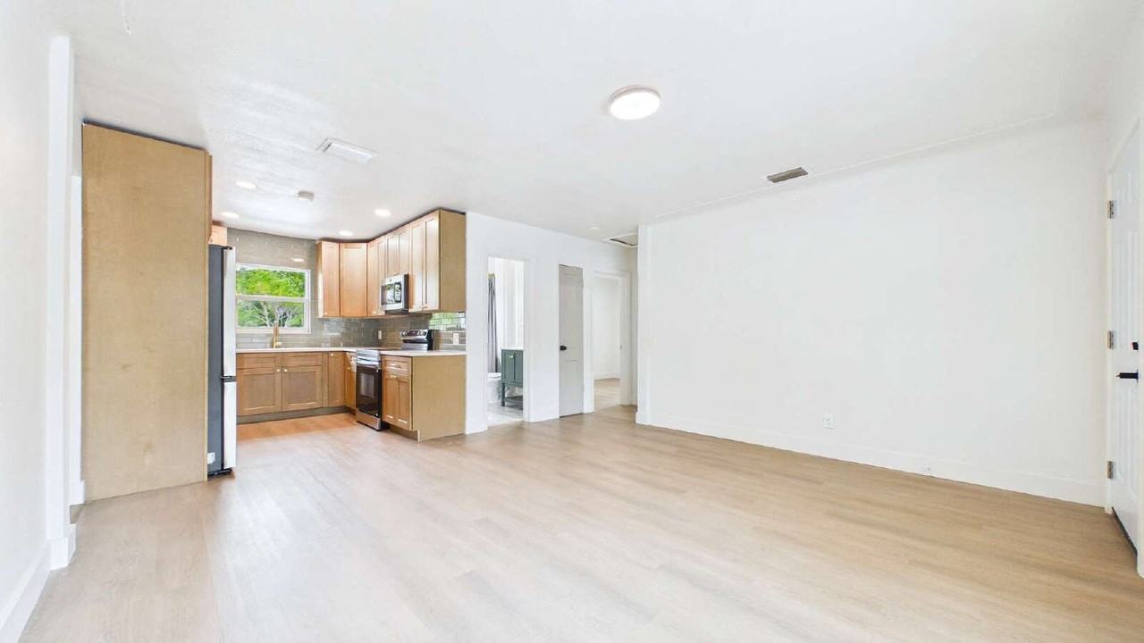 7330 5th Ave N - Photo 4 of 22