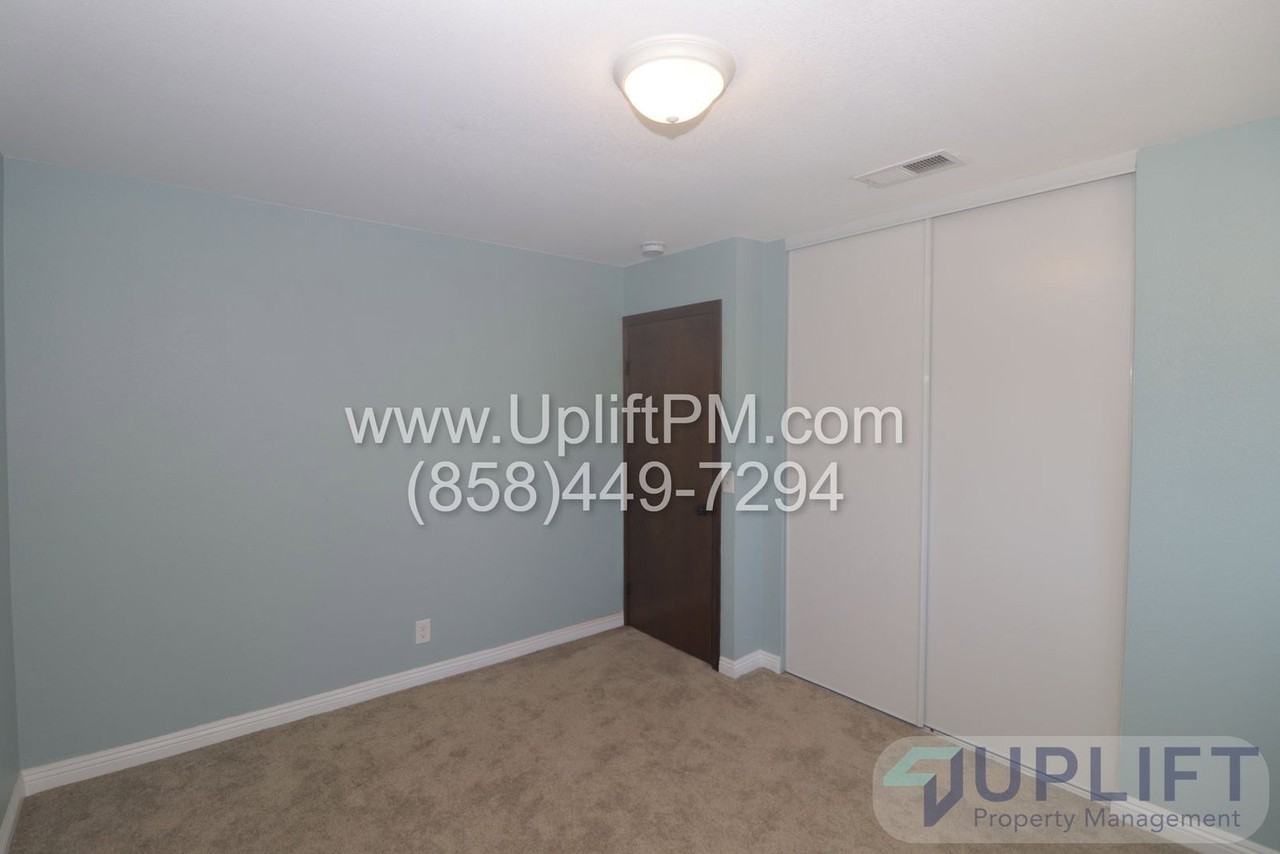 15436 Las Manzanitas Rd - Photo 5 of 45