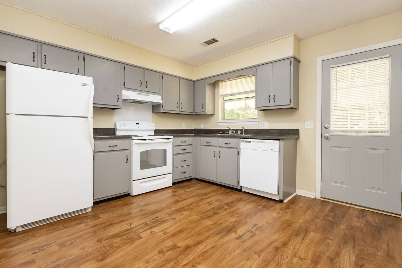16 Indigo Ln #36 - Photo 2 of 18