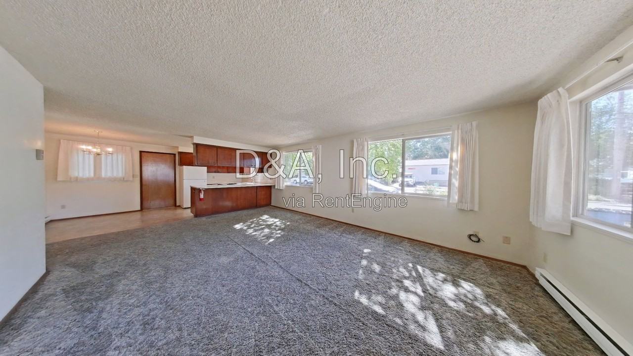 905 Nw 27th St - Photo 2 of 8