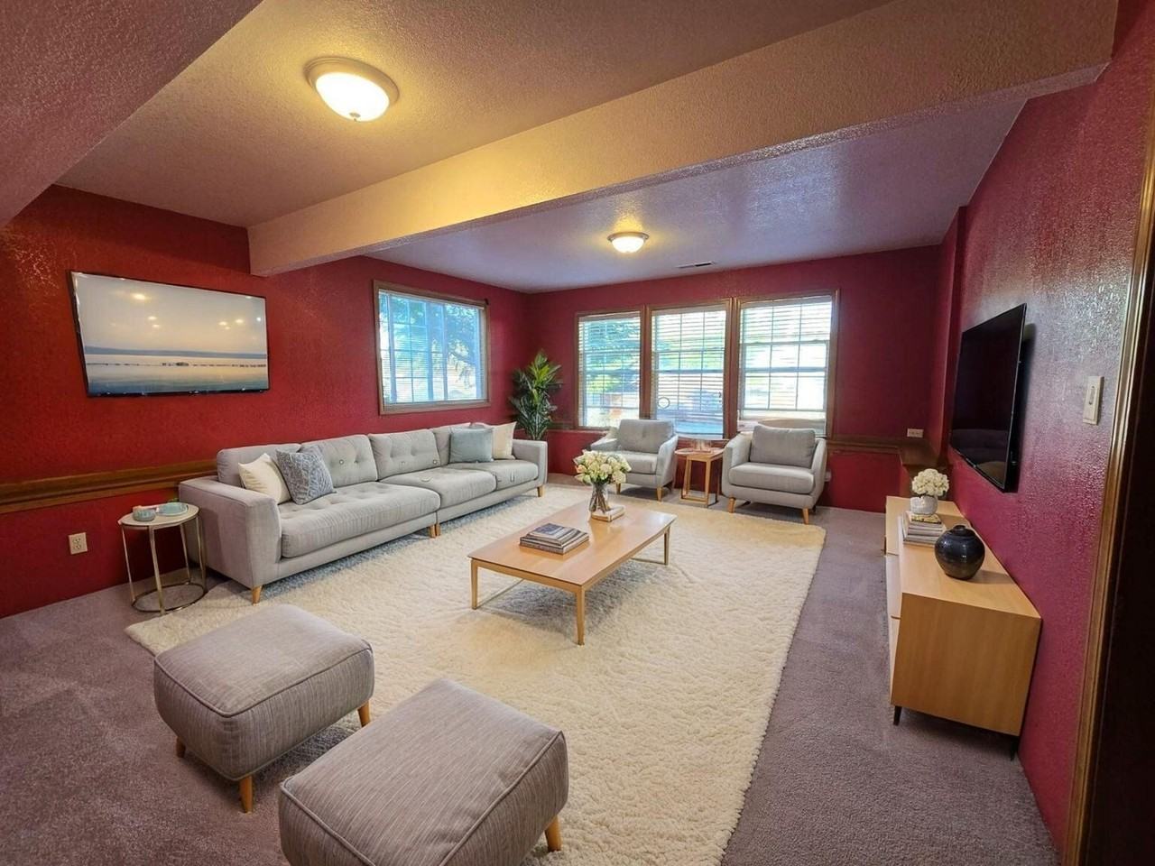1335 Nw Vallejo Dr