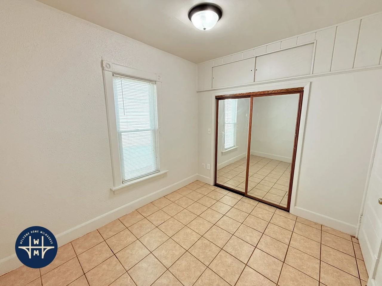 1140 N 50th Pl - Photo 6 of 12