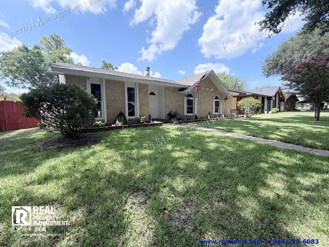407 Ivy Way - Photo 2 of 28