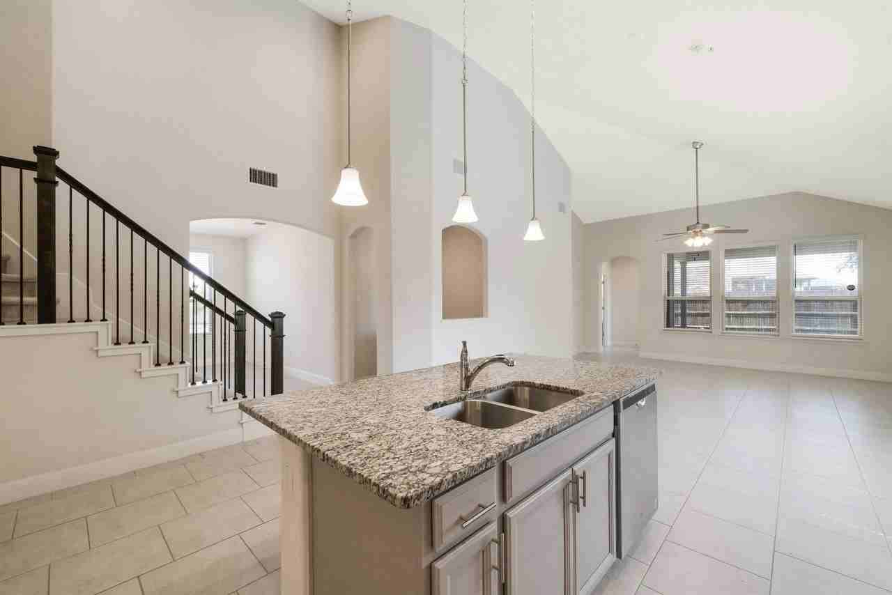 118 Eli Whitney Way - Photo 6 of 50