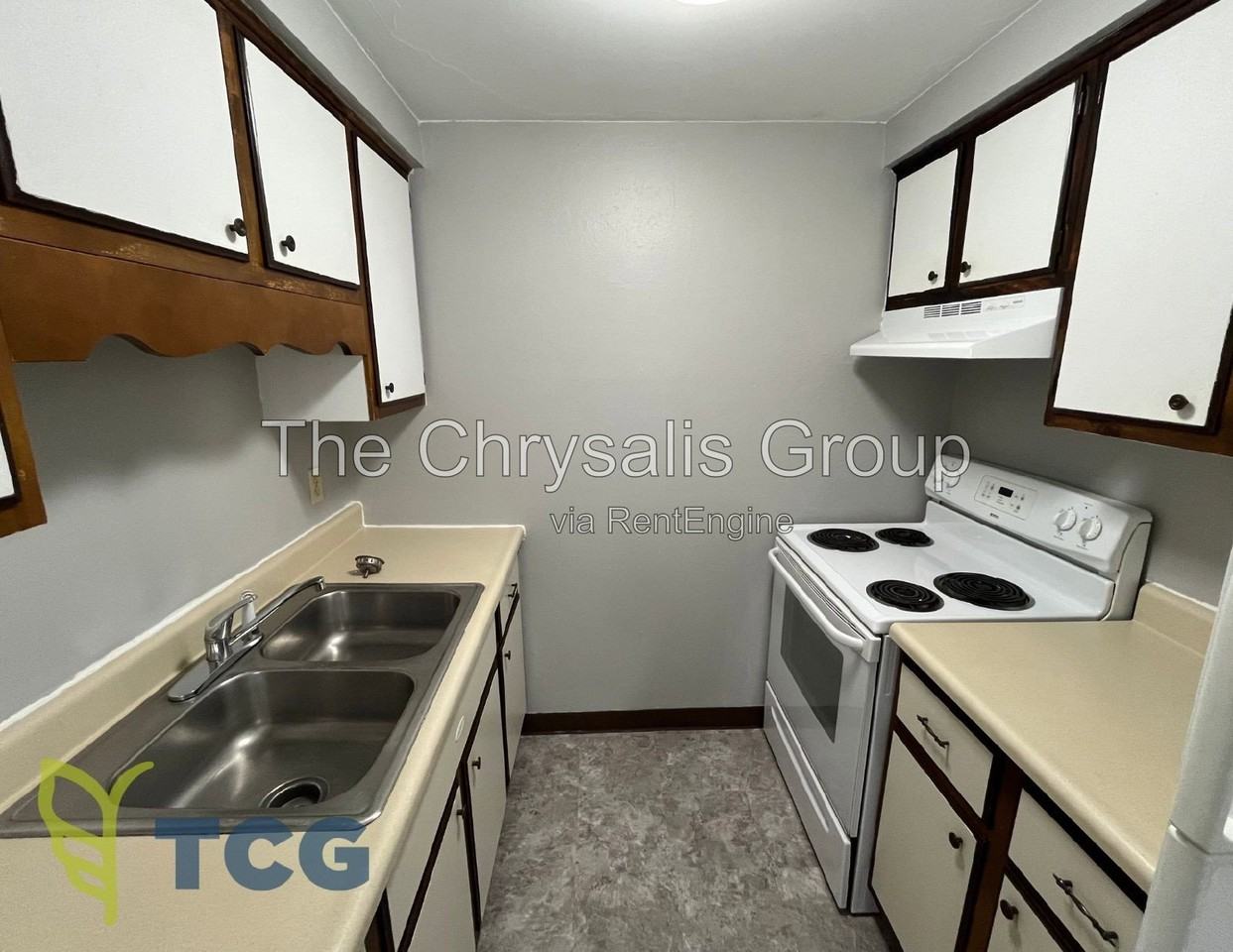 1467 Catherine St #1 - Photo 5 of 20