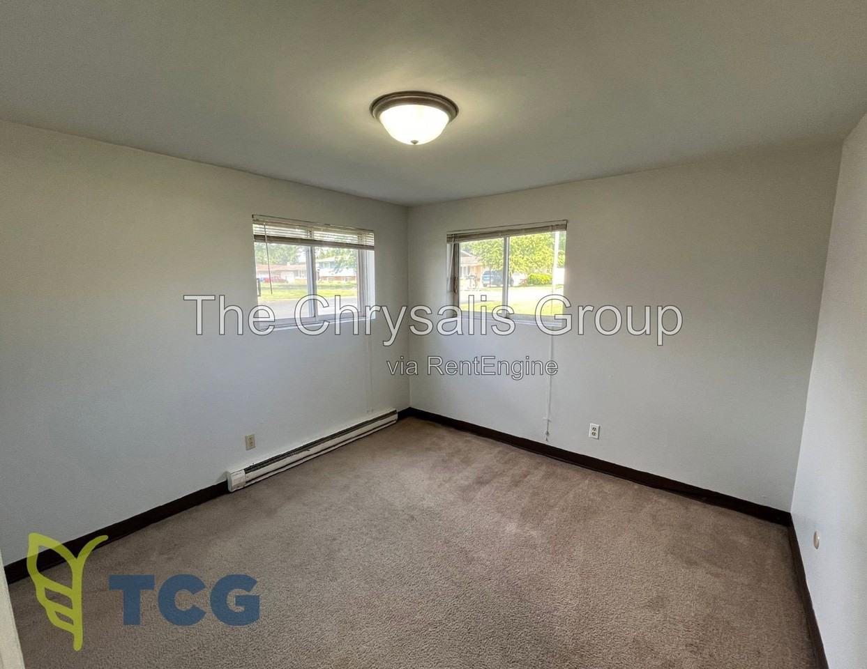 1467 Catherine St #1 - Photo 7 of 20