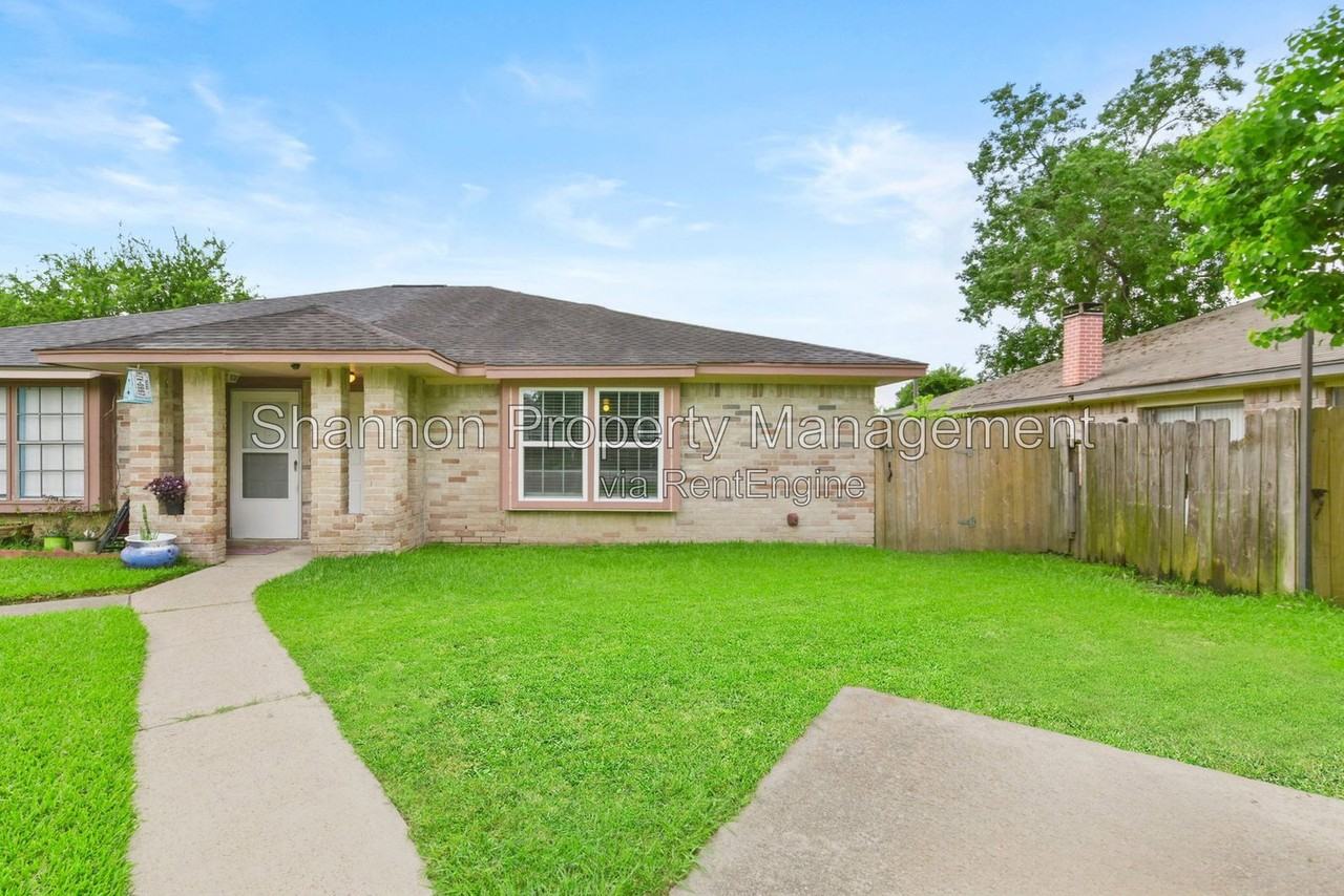 3110 Oak Rock Cir - Photo 3 of 31