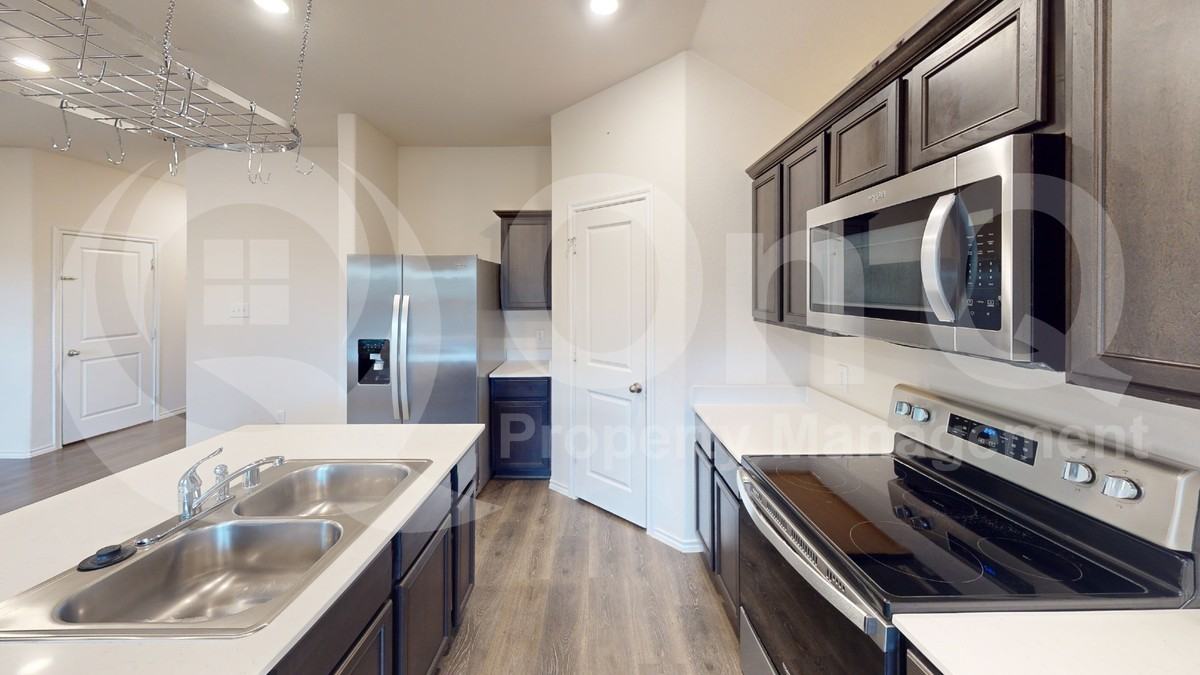 2210 Alamo Rd - Photo 3 of 17