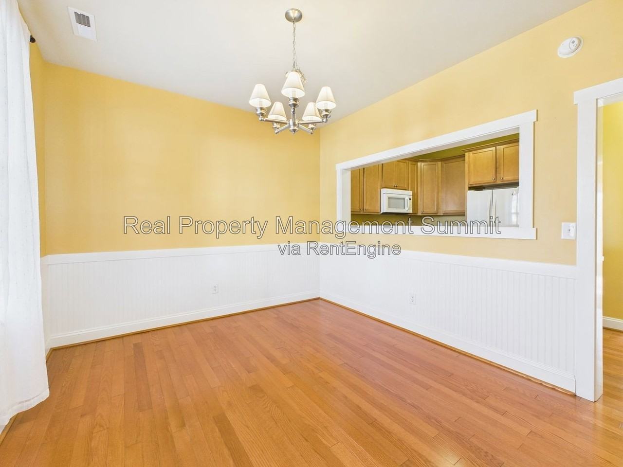 350 Marquette Ct - Photo 3 of 27