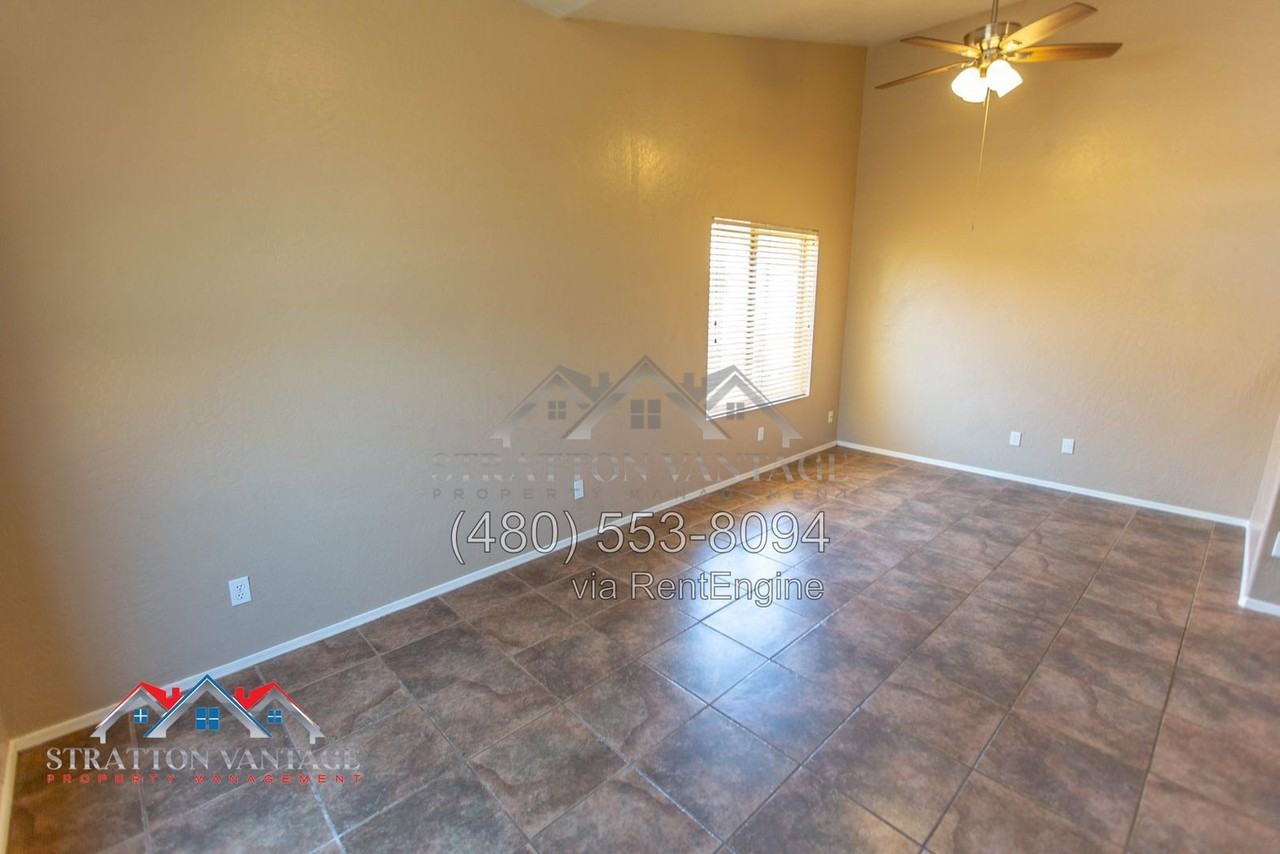 11425 E Decatur St - Photo 5 of 34