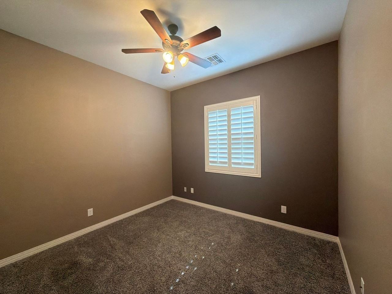 15959 W Cameron Dr - Photo 4 of 21
