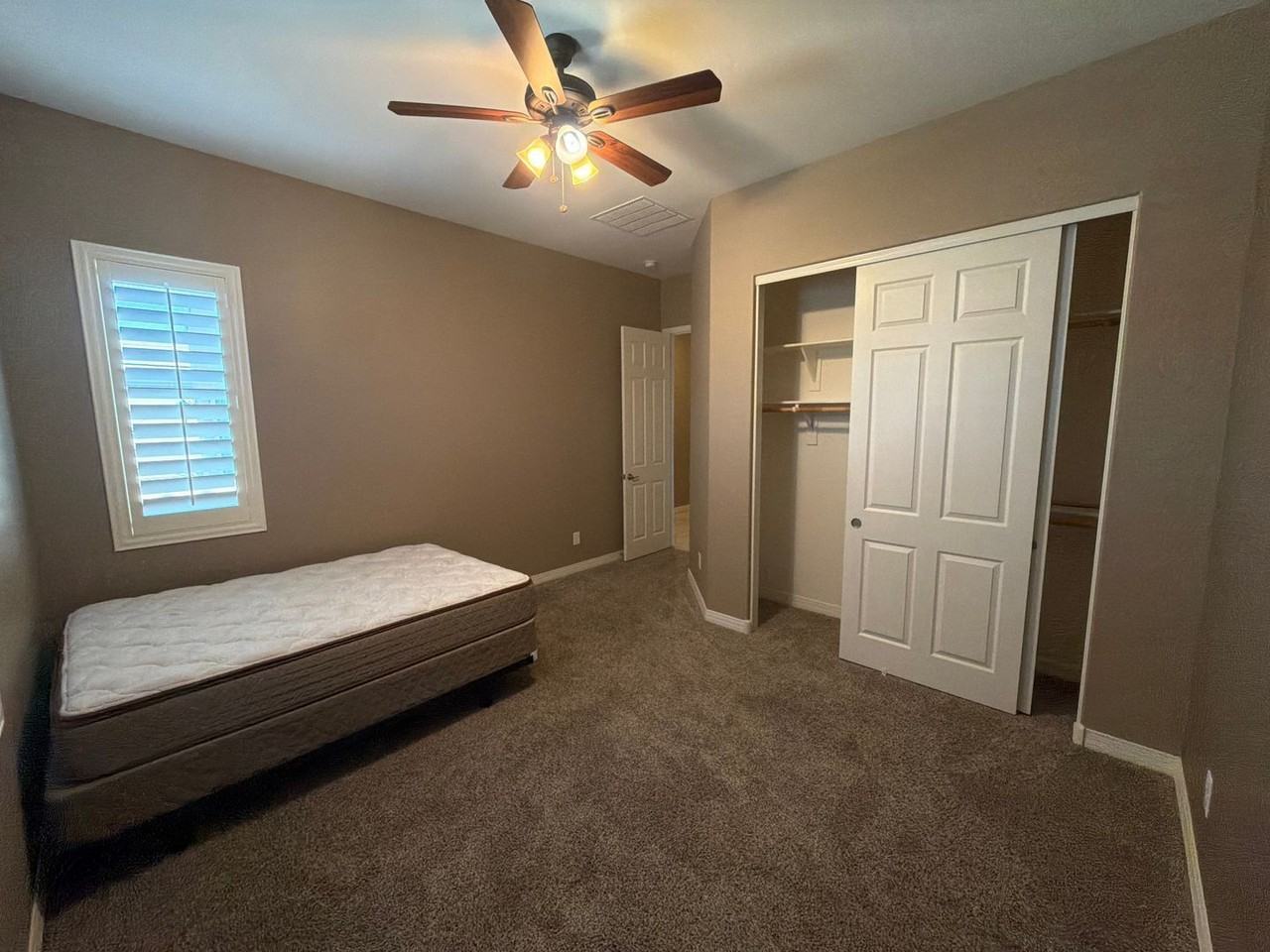 15959 W Cameron Dr - Photo 7 of 21