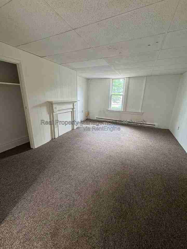 671 5th St - Photo 6 of 10