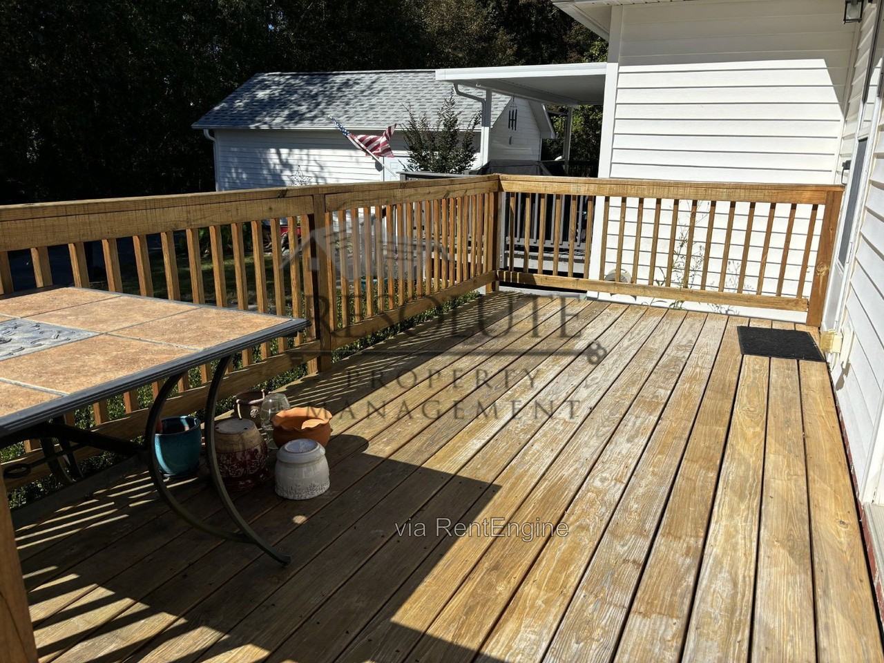 107 W Moss Creek Dr - Photo 2 of 12