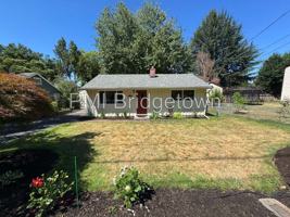 featured image of 9725 Se 29th Ave