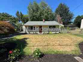 9725 Se 29th Ave - Photo 1 of 1