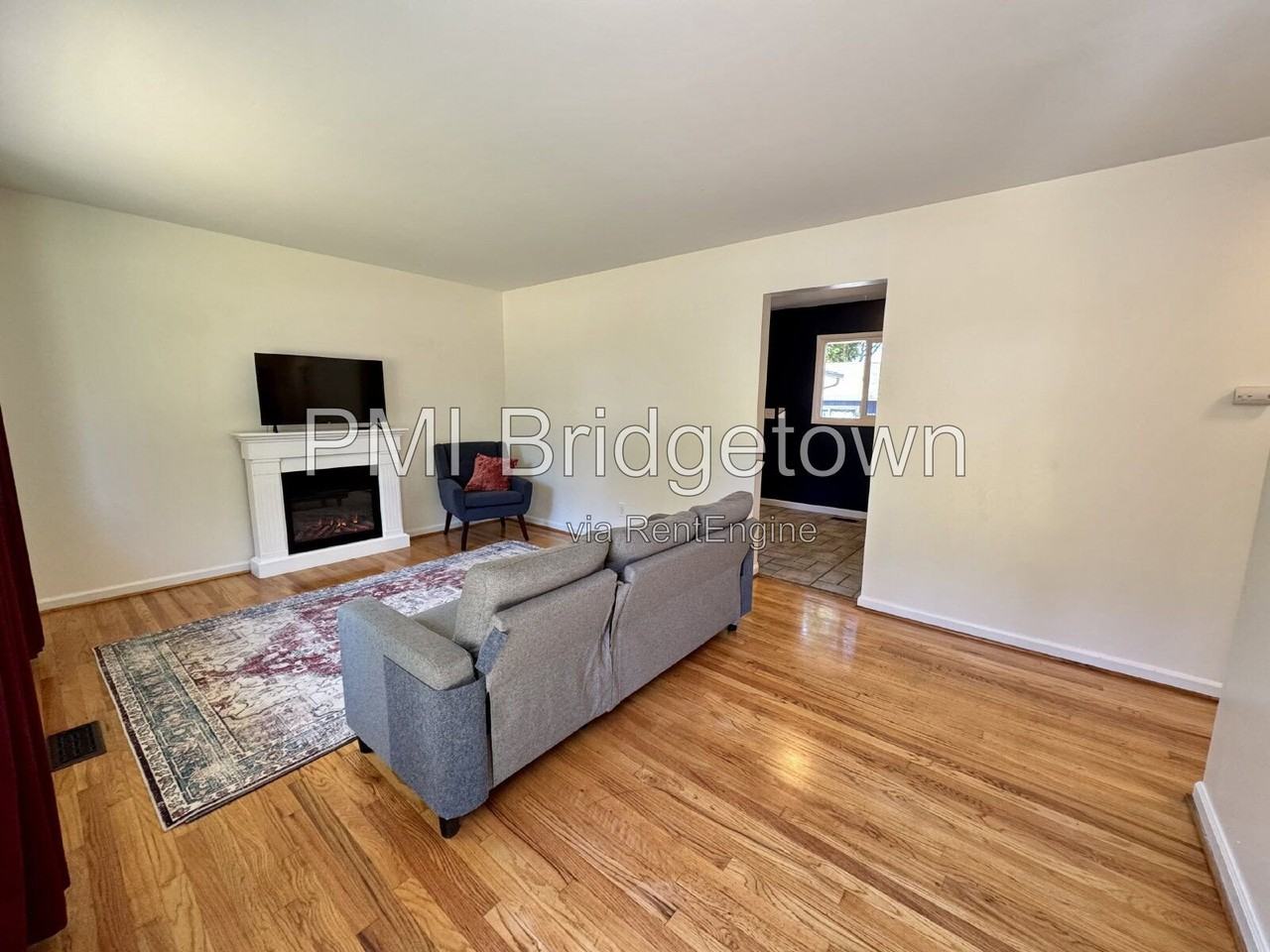 9725 Se 29th Ave - Photo 7 of 20