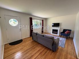 9725 Se 29th Ave - Photo 1 of 1