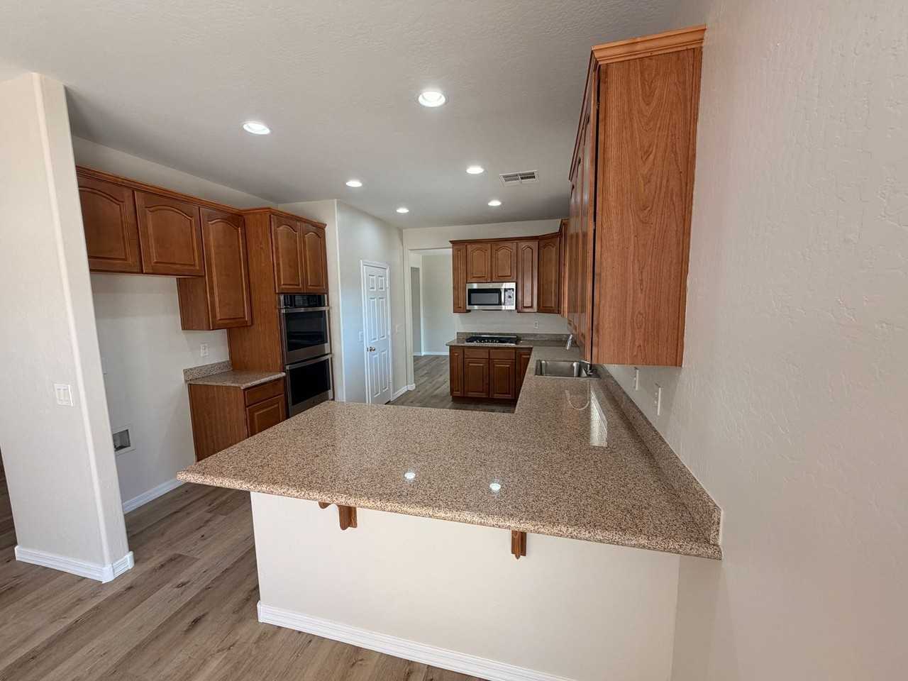 15727 N 172nd Ln - Photo 4 of 28