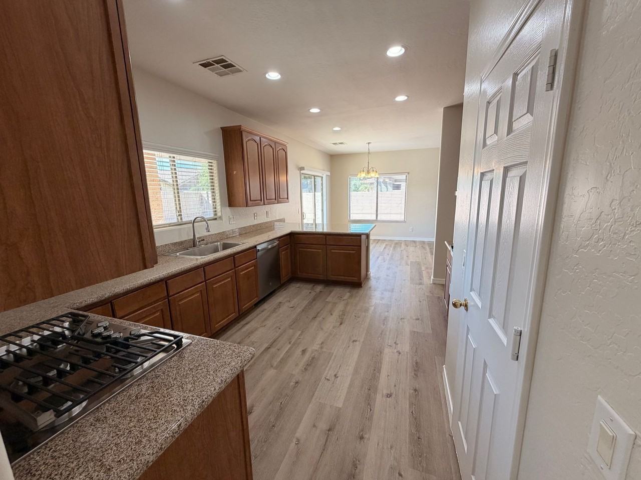 15727 N 172nd Ln - Photo 5 of 28