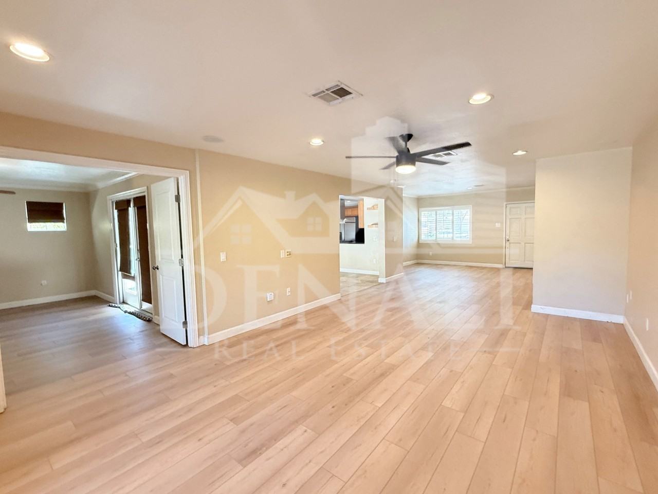 1326 W Palm Ln - Photo 7 of 30