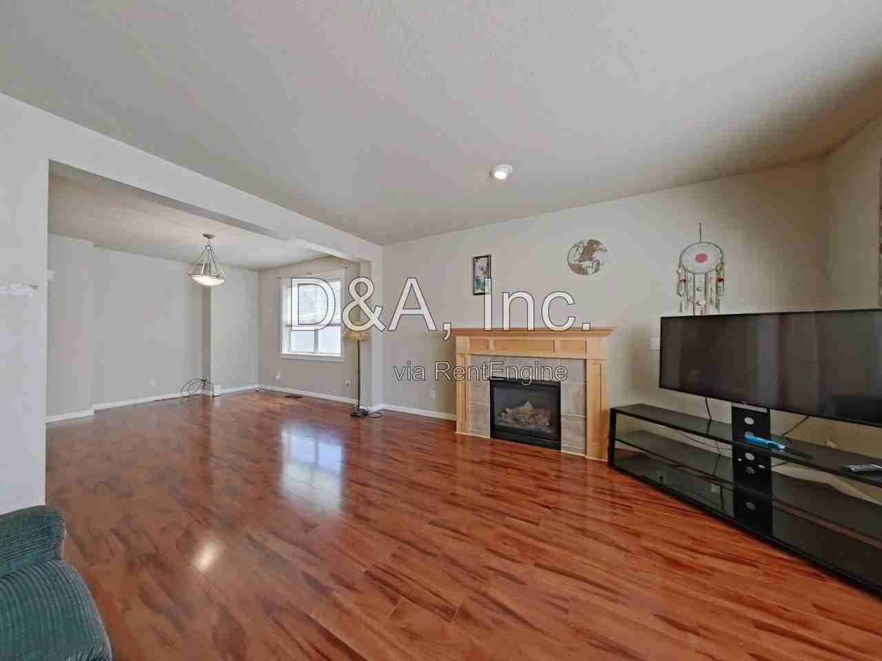 2156 Marten Ave Sw - Photo 3 of 18