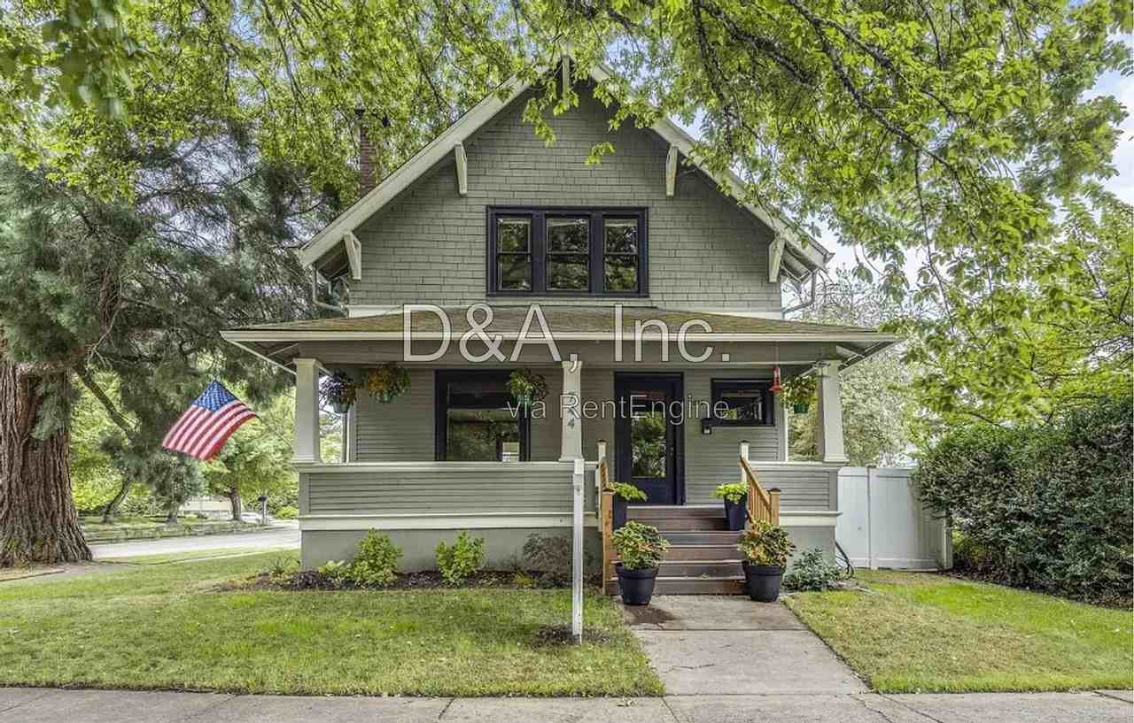 744 Sw 14th St