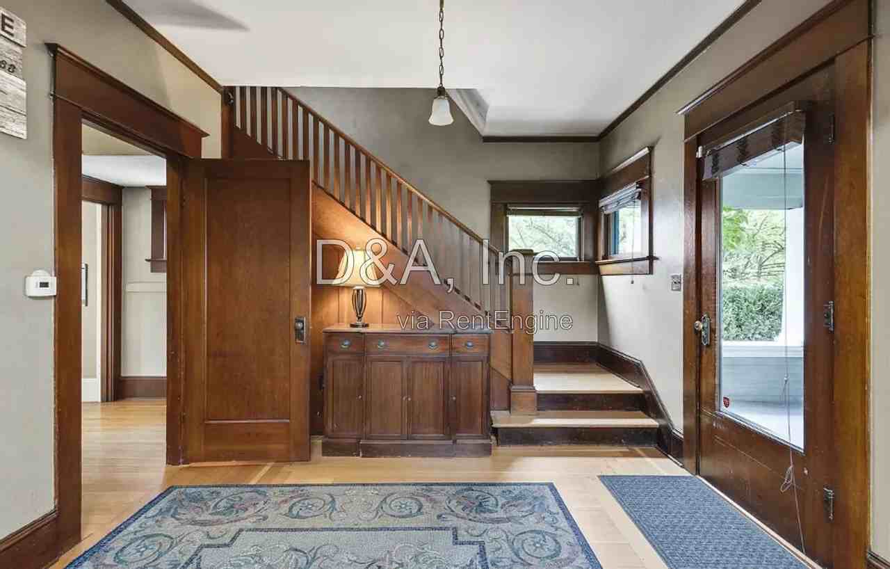 744 Sw 14th St - Photo 3 of 25