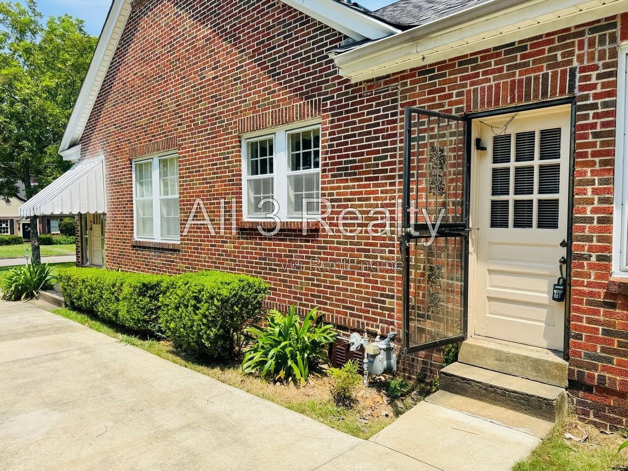 3417 Wellington Rd - Photo 4 of 35
