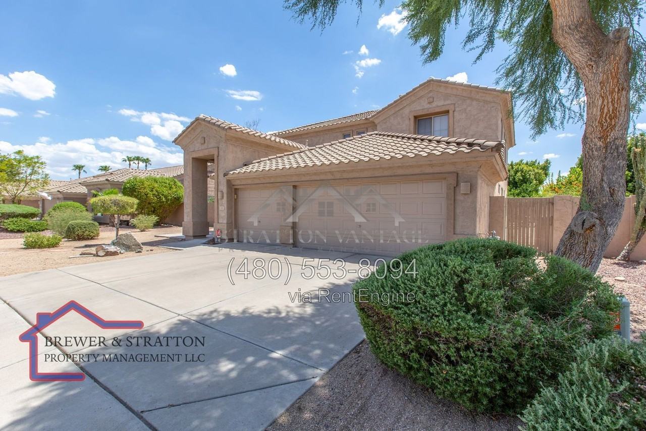 1373 W Longhorn Dr - Photo 3 of 50