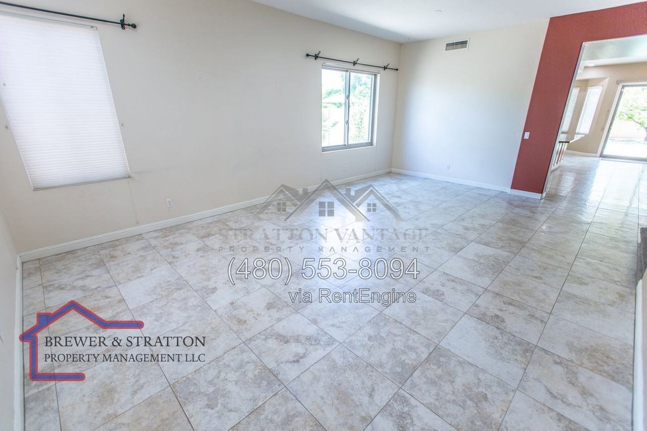 1373 W Longhorn Dr - Photo 6 of 50