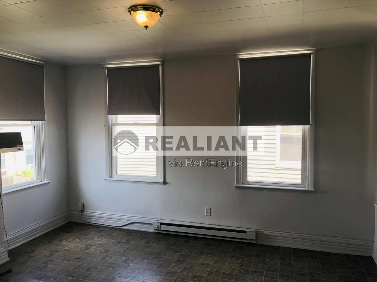 121 E 9th St #2 - Photo 3 of 10
