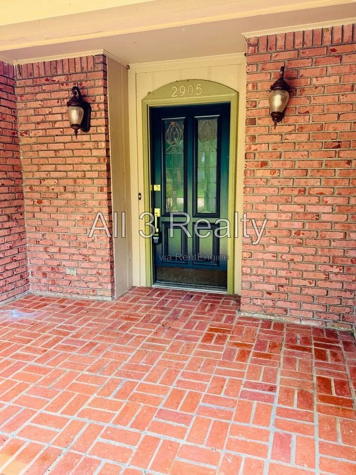 2905 Willow Lane Dr - Photo 4 of 38
