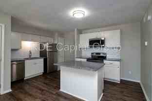 8045 W Elizabeth Ln #222 - Photo 1 of 1