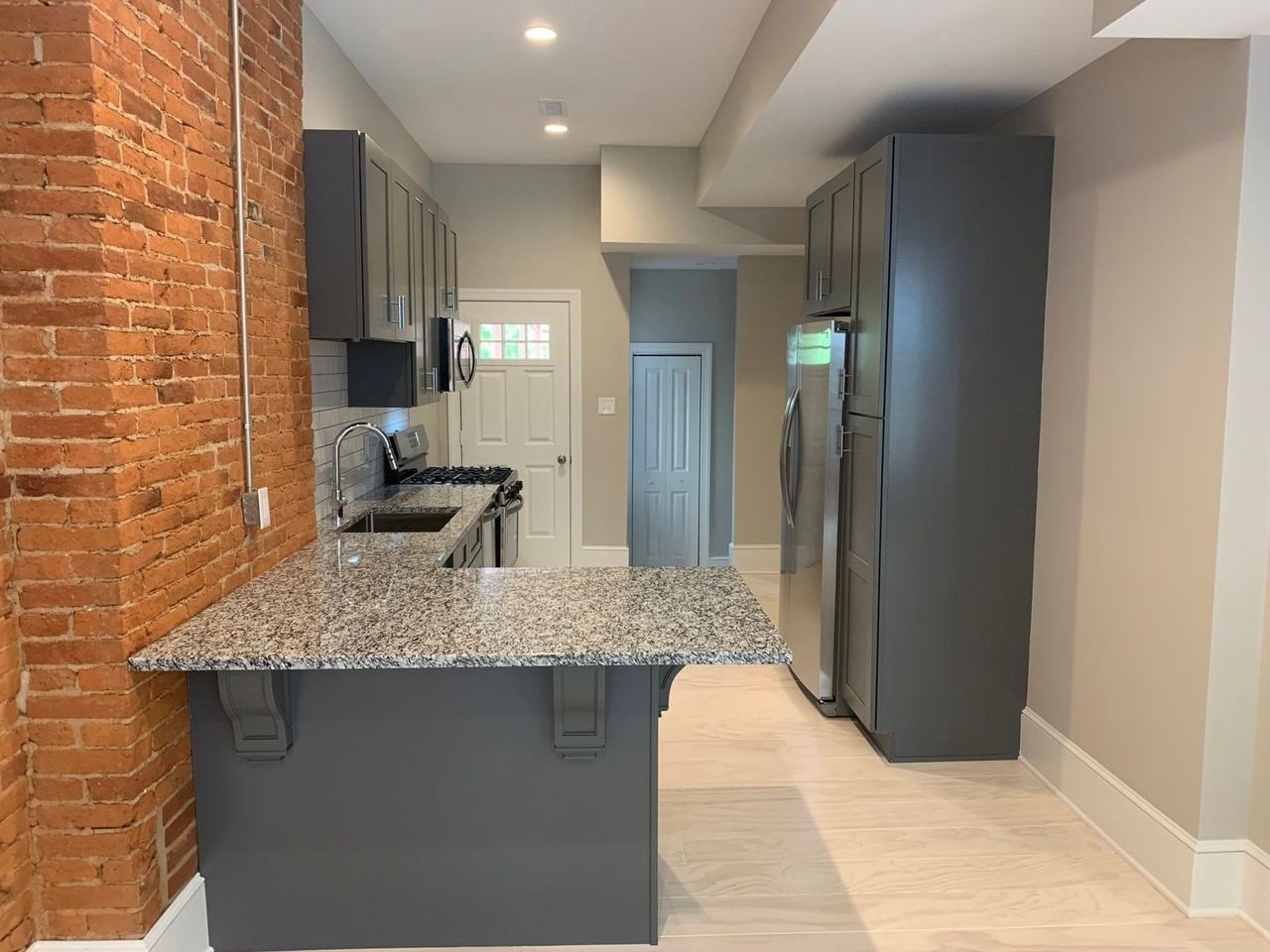 307 N Lime St #2 - Photo 3 of 10
