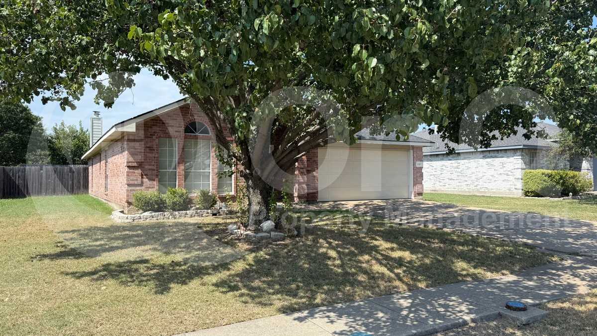 207 Lake Wichita Dr - Photo 3 of 23