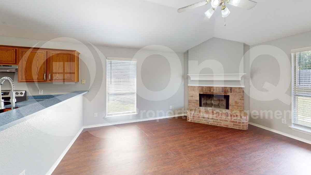 207 Lake Wichita Dr - Photo 6 of 23