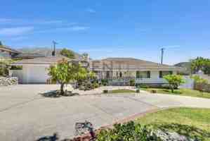 featured image of 1920 Oakwood Ave