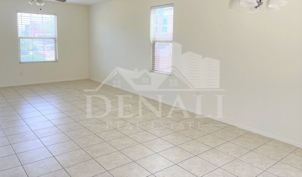 3557 E Erie St - Photo 2 of 23