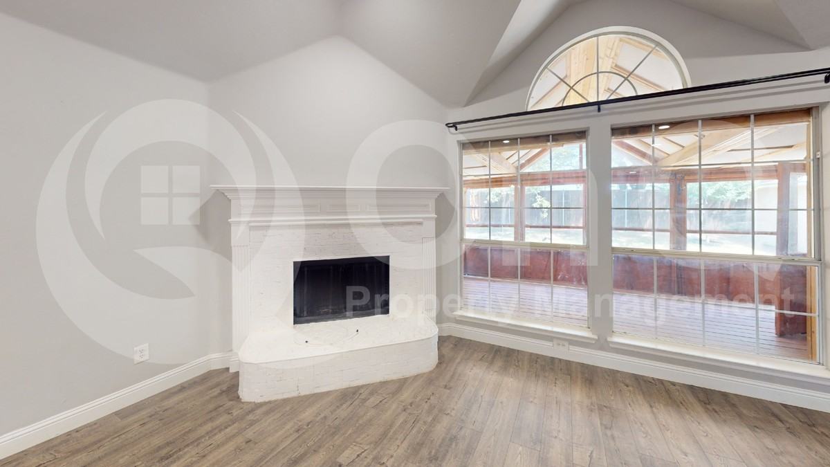 3312 Woodberry Ln - Photo 6 of 23