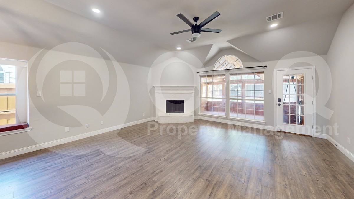 3312 Woodberry Ln - Photo 7 of 23
