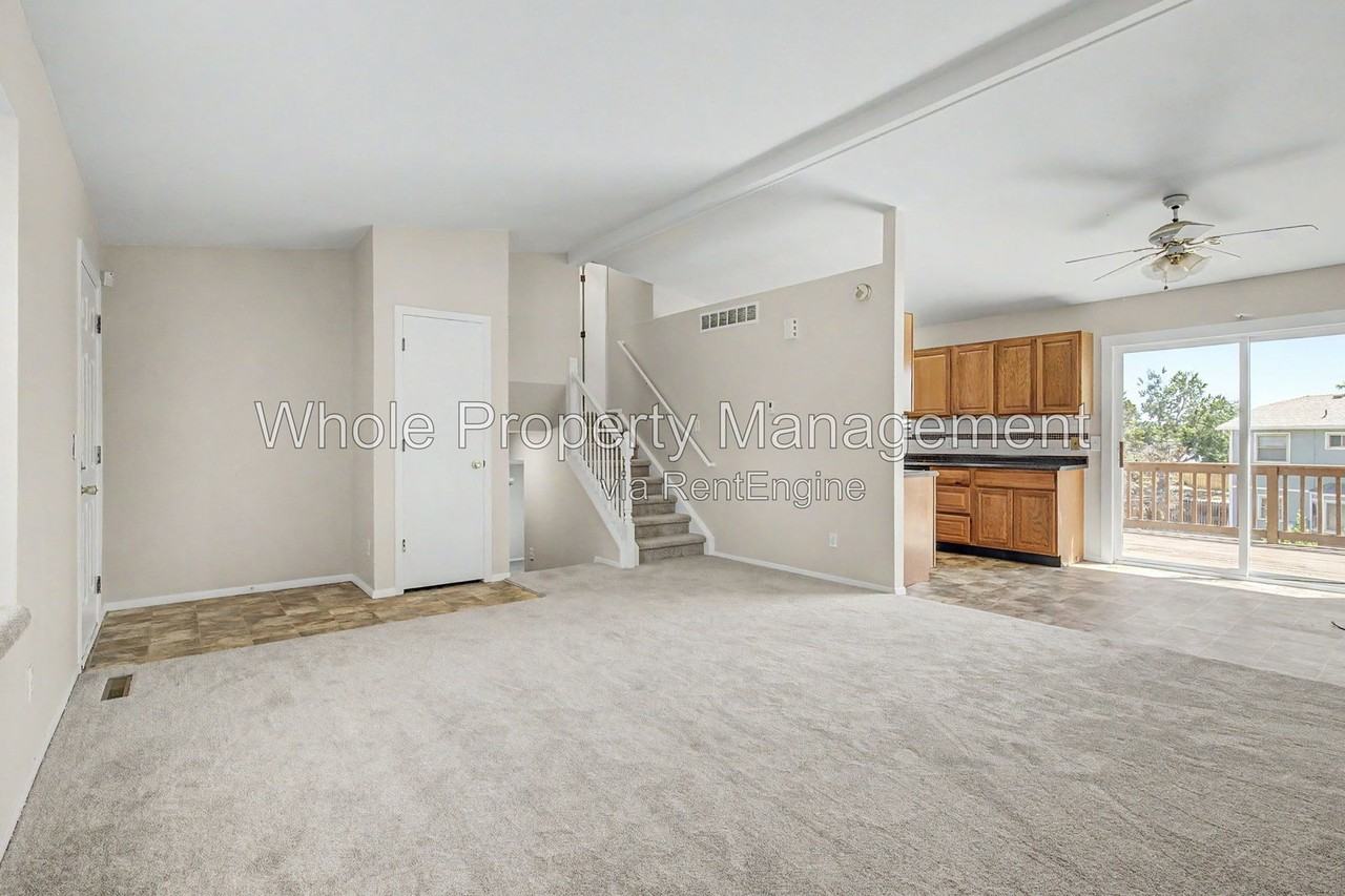 17564 E Grand Ave - Photo 5 of 36