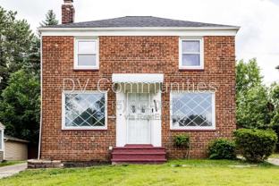 18412 Waterbury Ave - Photo 1 of 1
