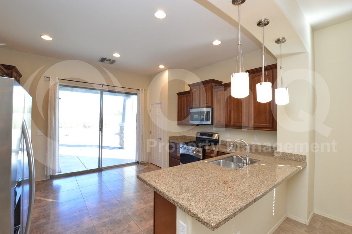 7727 S 39th Way - Photo 5 of 21