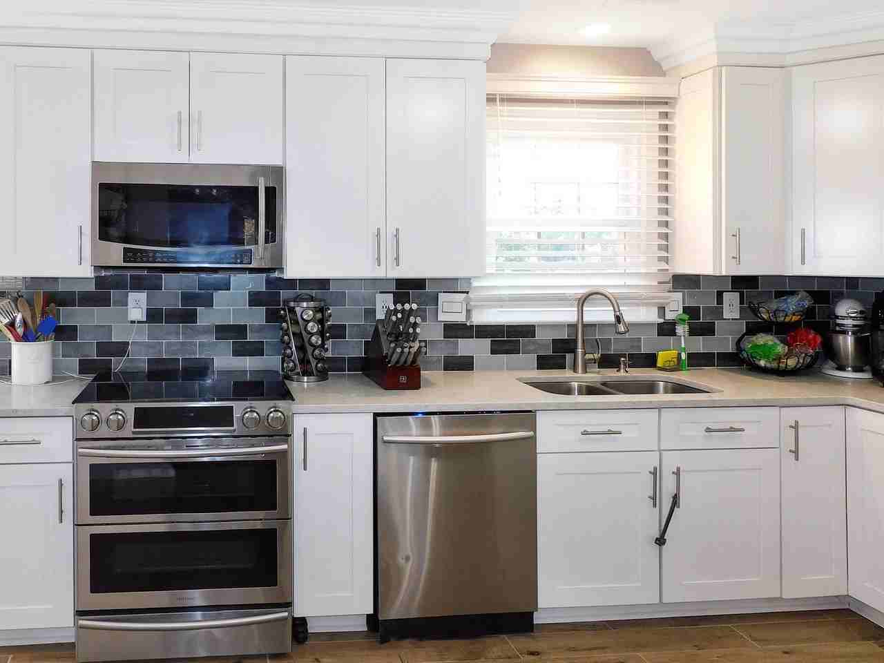 12205 Holm Oak Dr - Photo 2 of 24